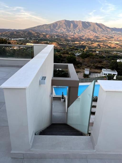 Luxury Penthouse With Sea View In La Cala Golf Resort Ла-Кала-де-Михас Экстерьер фото